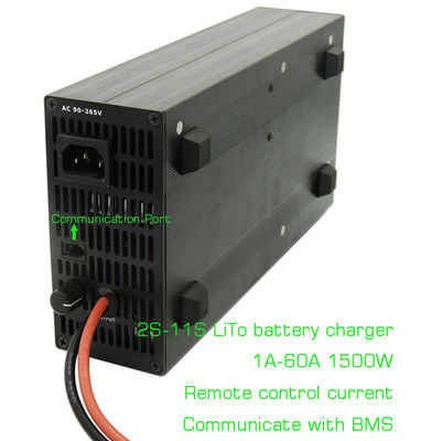 調整可能な 29.7V 11S LTO バッテリー充電器 E モーターサイクル E スクーター 1A-60A